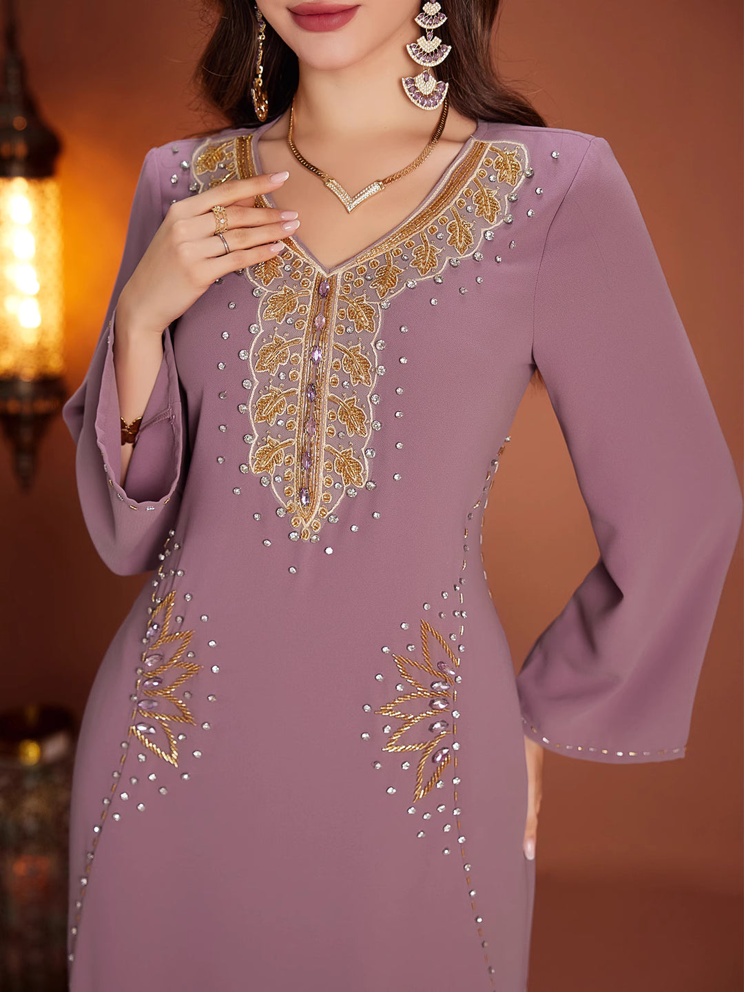 op maat gemaakte flare-pak met satijnen pofmouwen – VALENCIA 