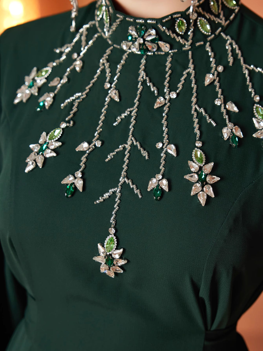 定制喇叭套装，配缎面泡泡袖 - VALENCIA 