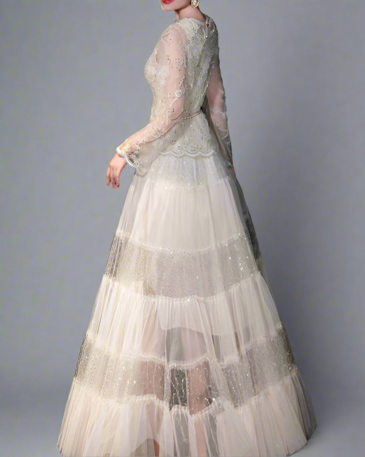 短袖中长连衣裙，配有3D花卉贴花 - BLOOMIQ 