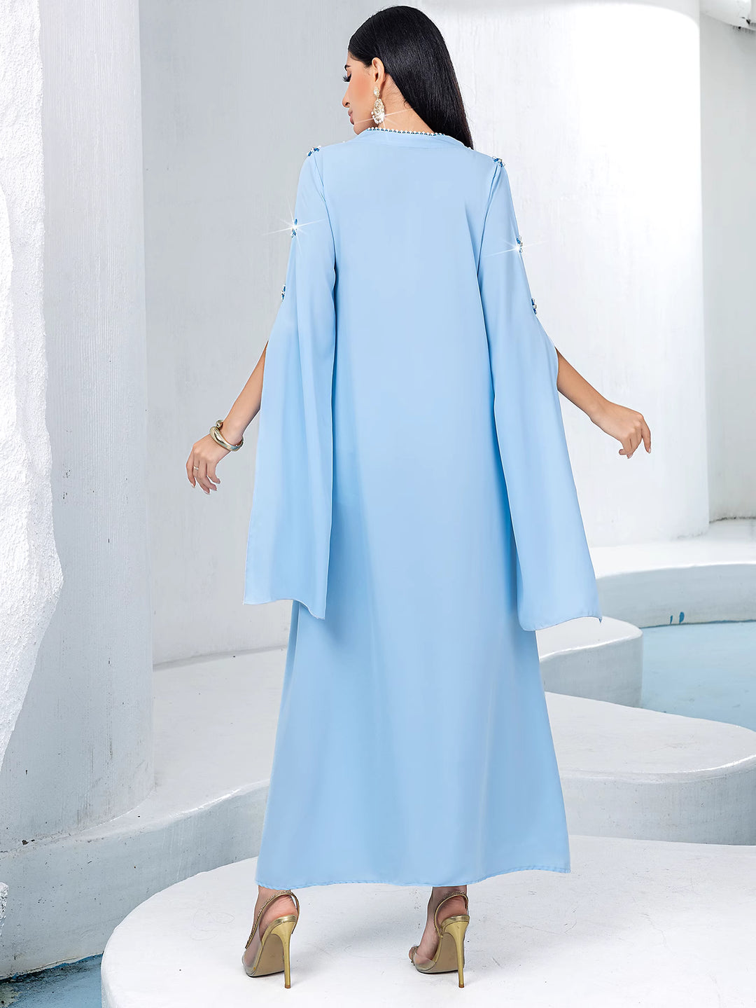 فستان عمودي بأكمام واسعة وتطريزات نجوم - زاراسدو
