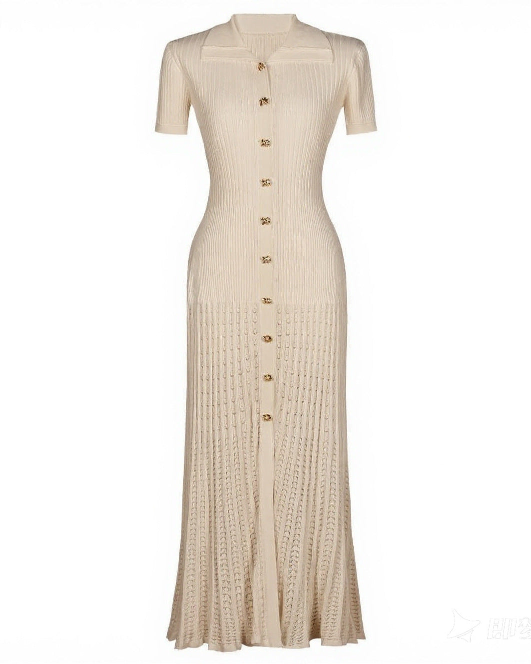 فستان ماكسي محبوك مضلع مع تفاصيل أزرار ذهبية - كيلينيت