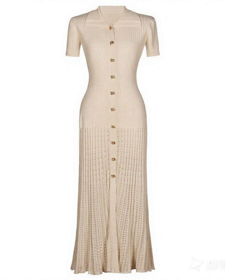 فستان ماكسي محبوك مضلع مع تفاصيل أزرار ذهبية - كيلينيت