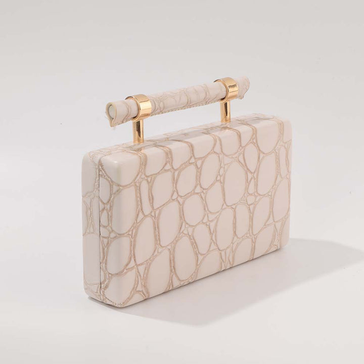 حقيبة كلاتش صندوقية بنقشة جلد التمساح ومقبض علوي – فيرلينا