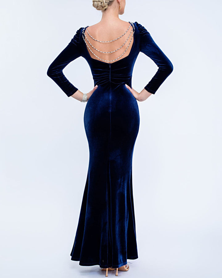 فستان مخملي بأكمام طويلة ورقبة مزينة – مارسيلان