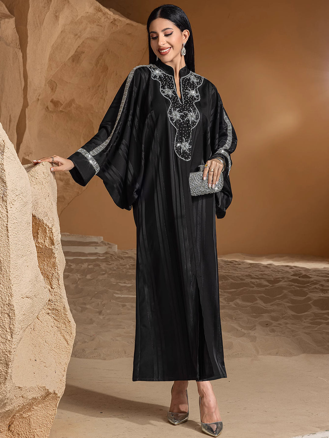 embroidered dress with flared sleeves - ZAHRALU