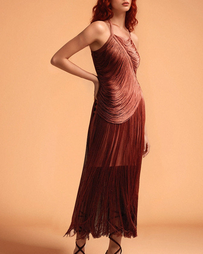 فستان مطوي مع هامش حول الرقبة – سييرا