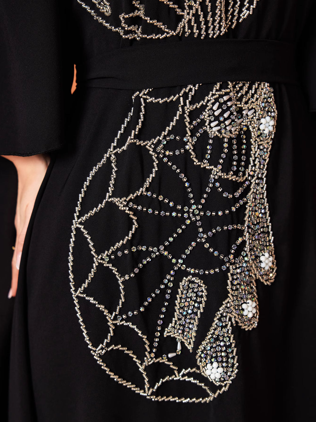 op maat gemaakte flare-pak met satijnen pofmouwen – VALENCIA 