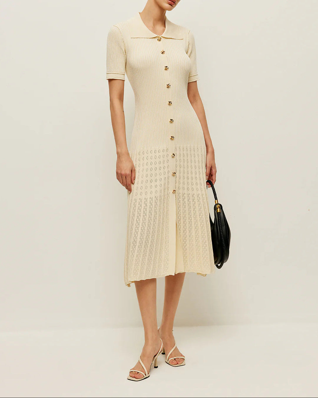 فستان ماكسي محبوك مضلع مع تفاصيل أزرار ذهبية - كيلينيت