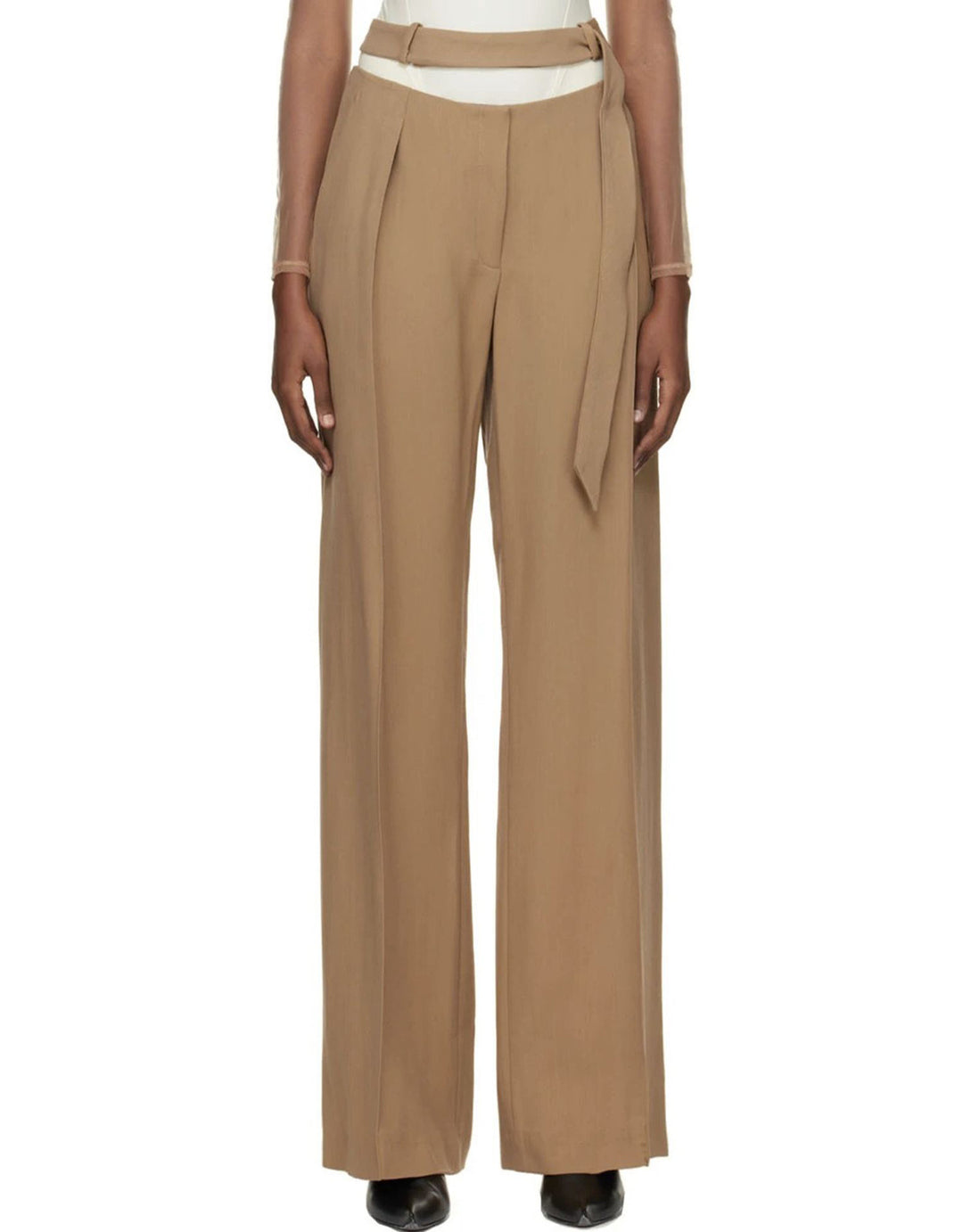 op maat gemaakte flare-pak met satijnen pofmouwen – VALENCIA 