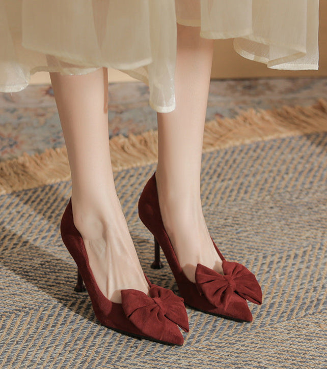 pointed-toe pumps with oversized bow – ADELLEXU
