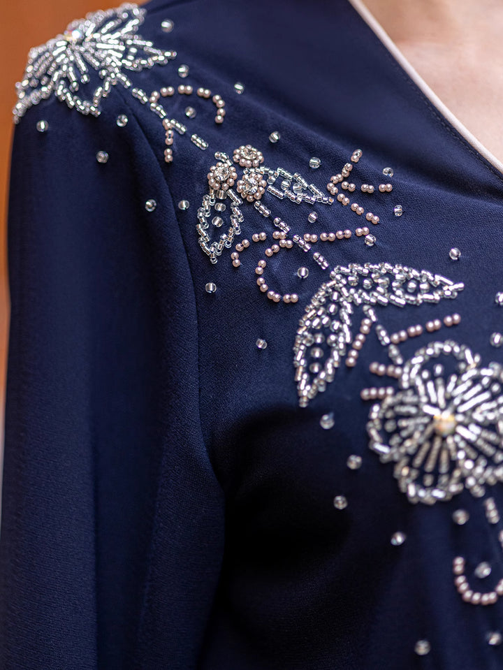 op maat gemaakte flare-pak met satijnen pofmouwen – VALENCIA 