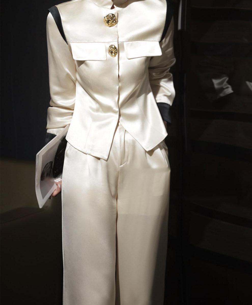 satin tailored suit with structured shoulders – AURELIA