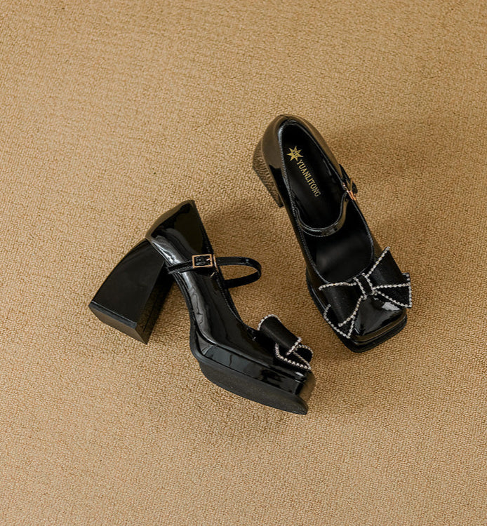 Haut à manches évasées plissées et ensemble jupe longue avec ceinture à la taille – Rosiny 