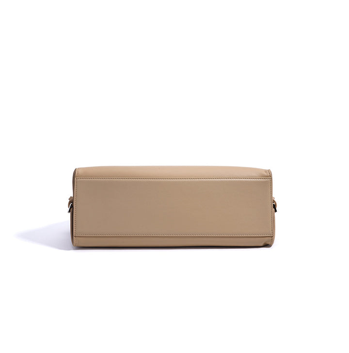 编织藤条手提包，配有双层皮革手柄 – LÉONIE 