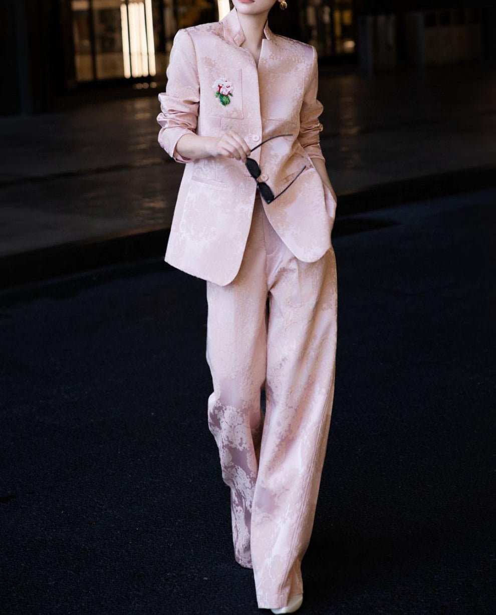 brocade tailored pantsuit with floral patch – VERDANA