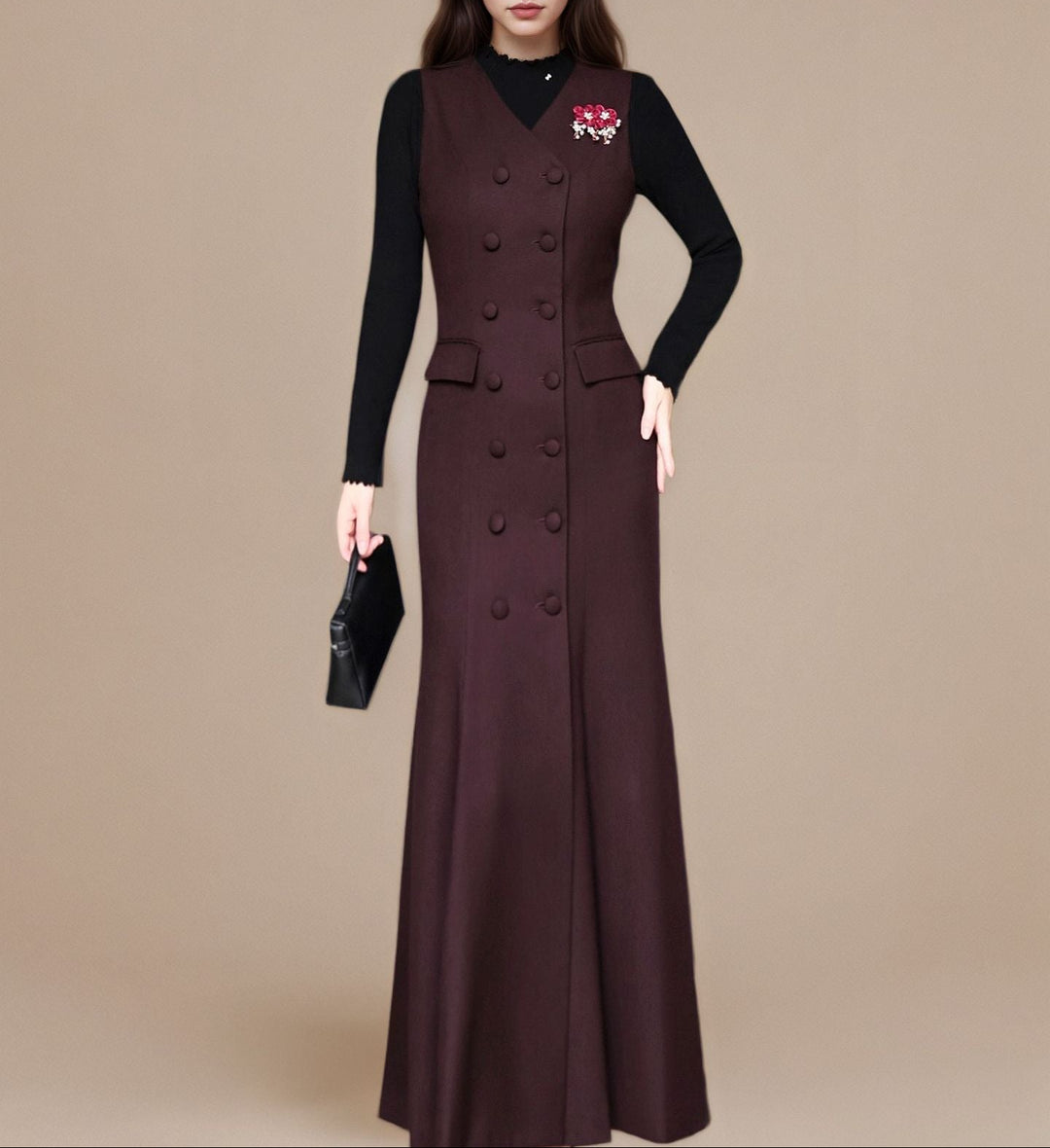 sleeveless double-breasted gown with floral brooch – NOIRÉ