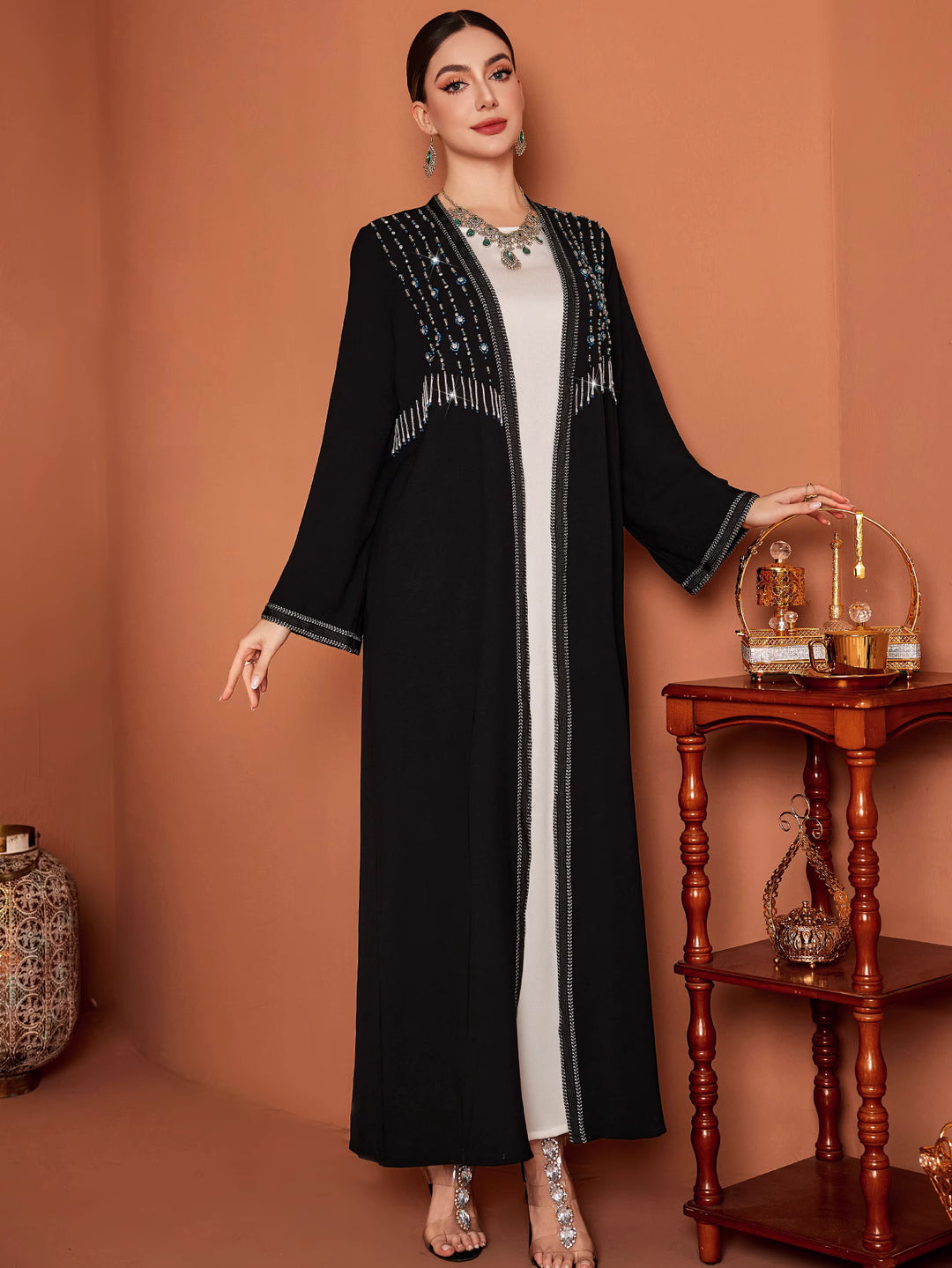 定制喇叭套装，配缎面泡泡袖 - VALENCIA 