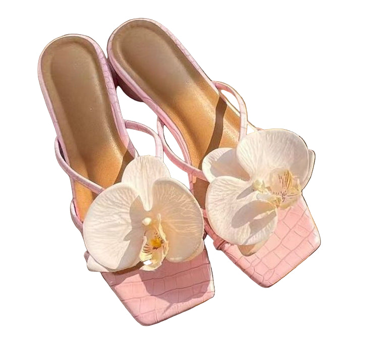 square-toe sandal with orchid flower detail – ORCHIDÉEZU