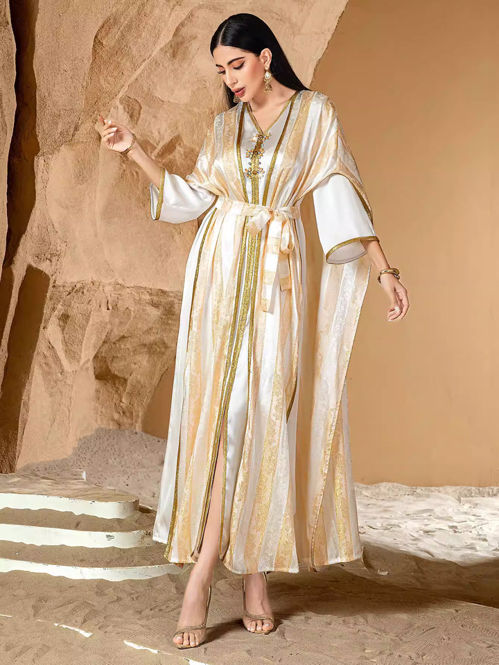 فستان مخملي طويل مكشوف الكتفين بفتحة جانبية - منتصف الليل