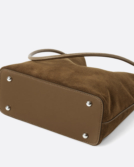 mouwloze uitlopende midi-jurk met kettingriem - CELIAV 