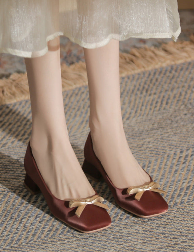 square-toe low block heels with bow detail – ALLEGRATU