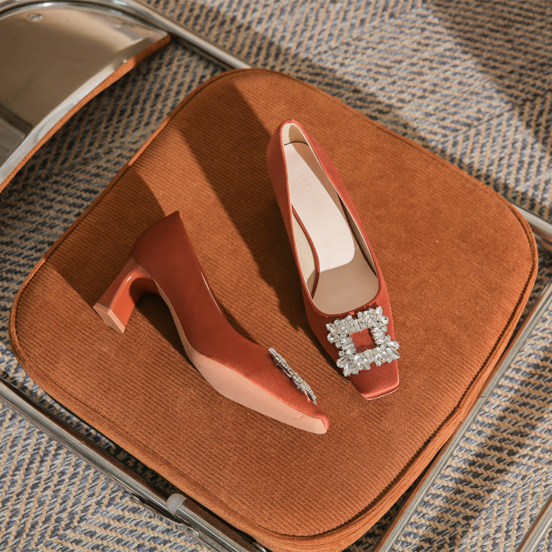 square-toe block heels with crystal buckle – AURORZAM