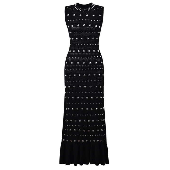 فستان عمودي بدون أكمام مع تفاصيل معدنية مرصعة بالمسامير - نوفالفي