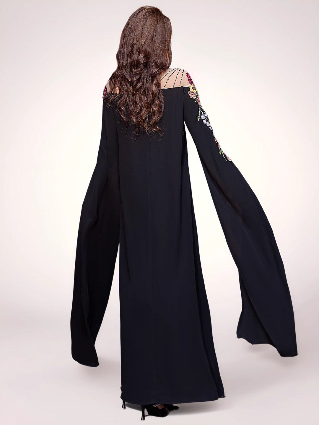 op maat gemaakte flare-pak met satijnen pofmouwen – VALENCIA 