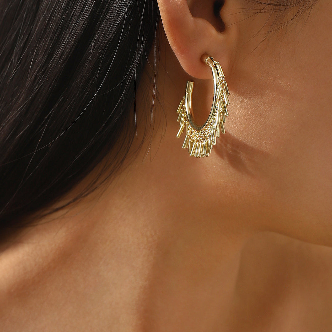 أقراط دائرية بتفاصيل هامشية مزخرفة - نوفازلا