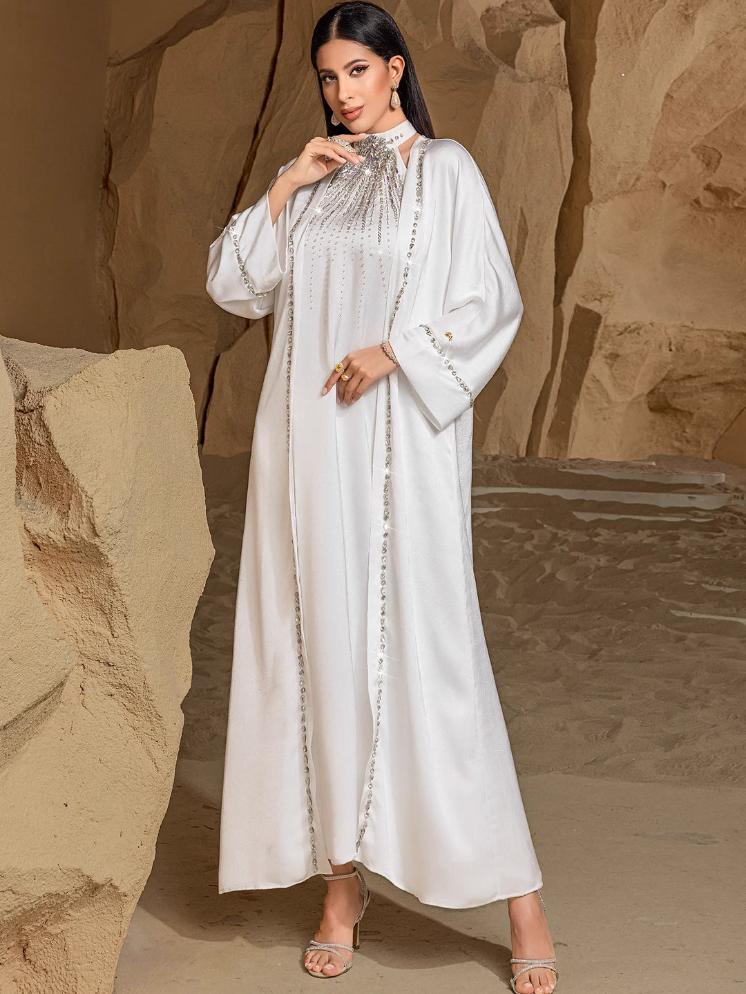 op maat gemaakte flare-pak met satijnen pofmouwen – VALENCIA 