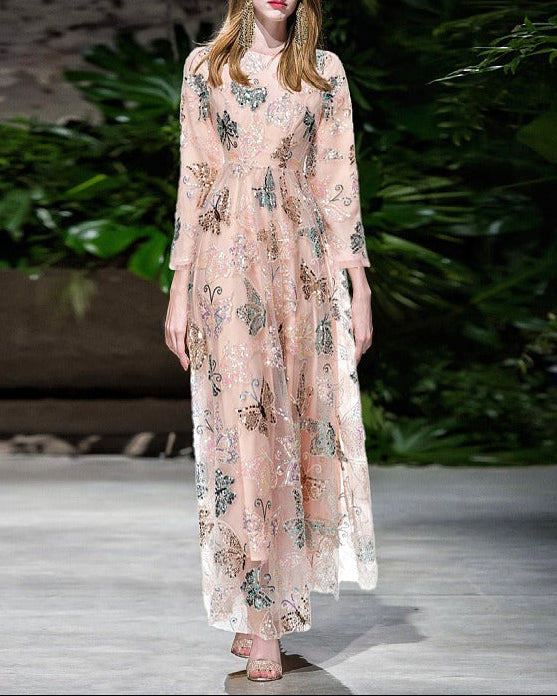فستان شيفون مطرز بزخارف الفراشات – أمارا