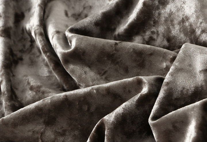 velvet maxi skirt with crushed texture – AURA