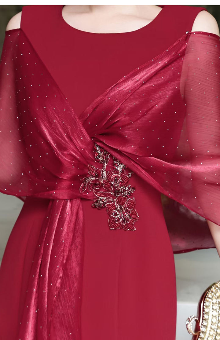 فستان مفتوح من الأمام بكتف مكشوف مع لفافة مزخرفة – روزابيلا