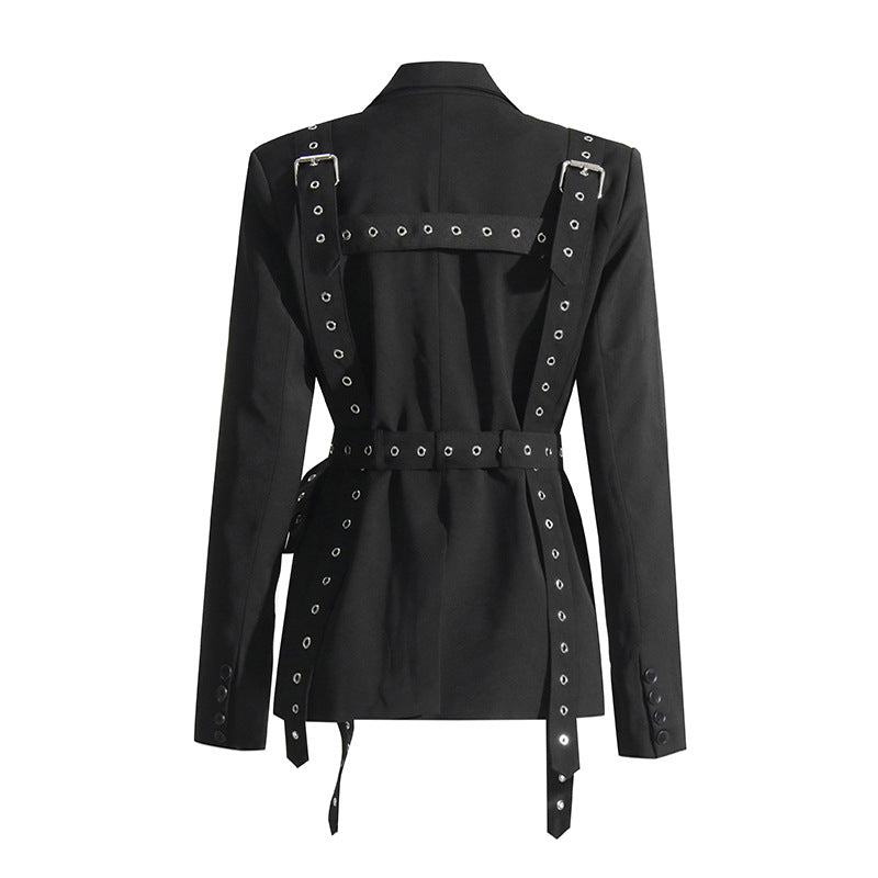 بليزر مصمم خصيصًا بتفاصيل حزام بإبزيم - نوار