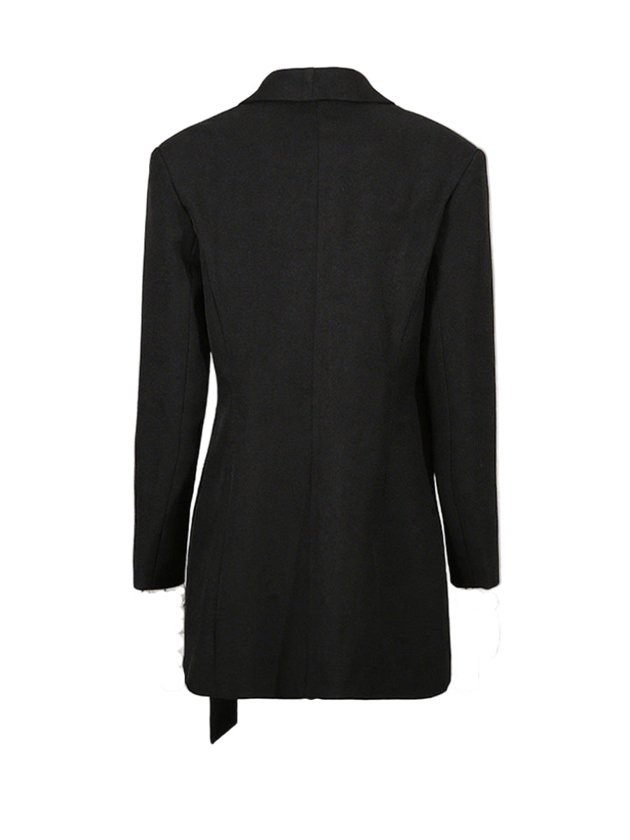 بليزر مزدوج الصدر مع تفاصيل بروش مزخرفة - فيليريب