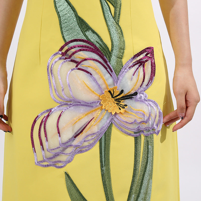 فستان ماكسي عمودي بدون حمالات بتطريزات زهرية - آيريس