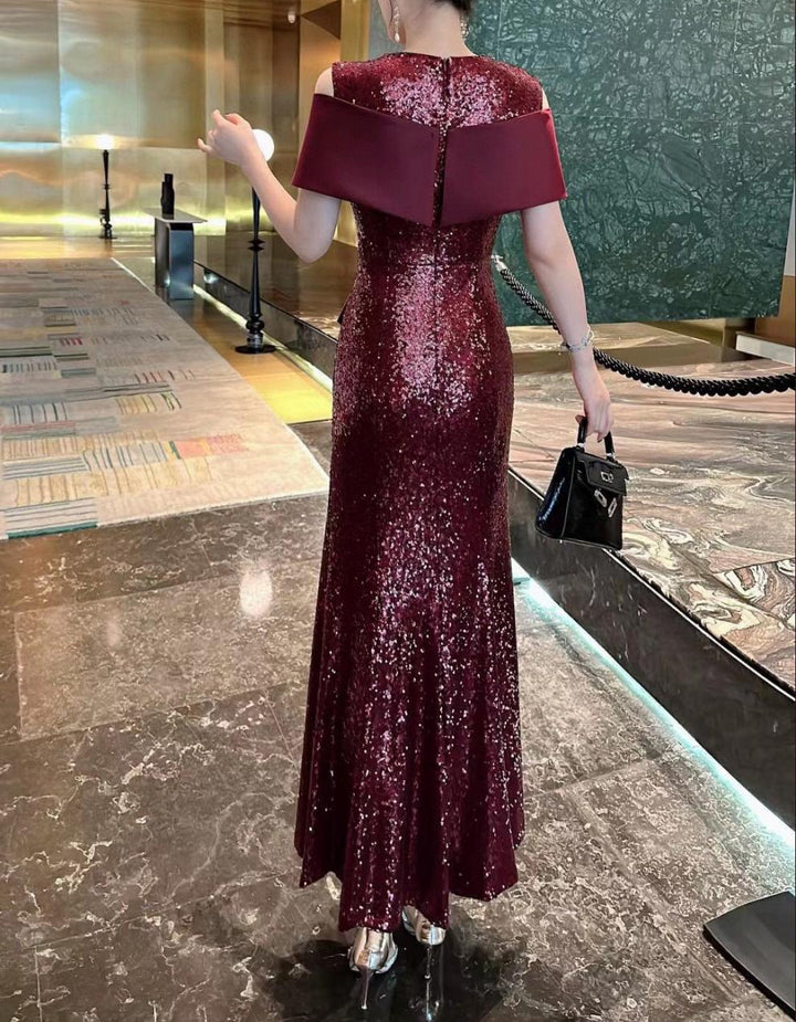 فستان حورية البحر من الترتر مع صدّار ملفوف من الساتان – فيوليتا