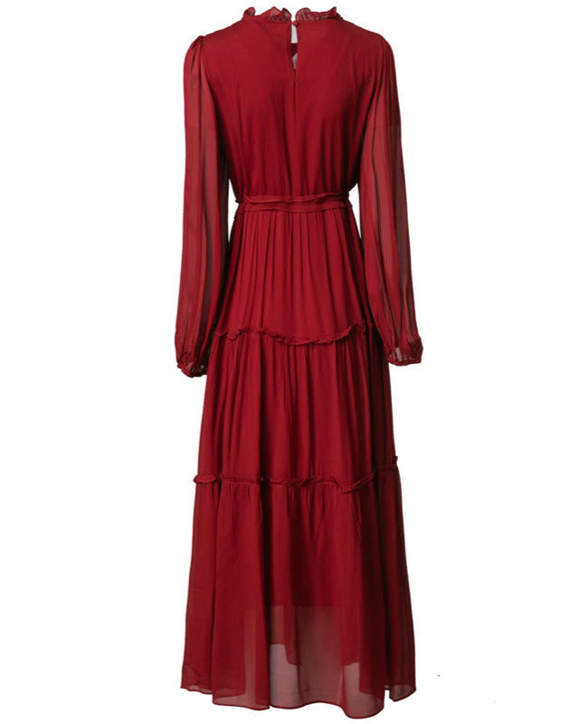 短袖中长连衣裙，配有3D花卉贴花 - BLOOMIQ 