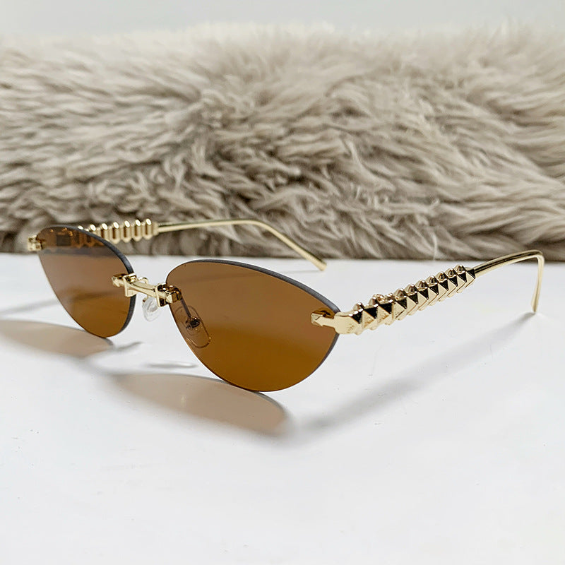 rimless cat-eye sunglasses with gold studded temples – ASTRIDI