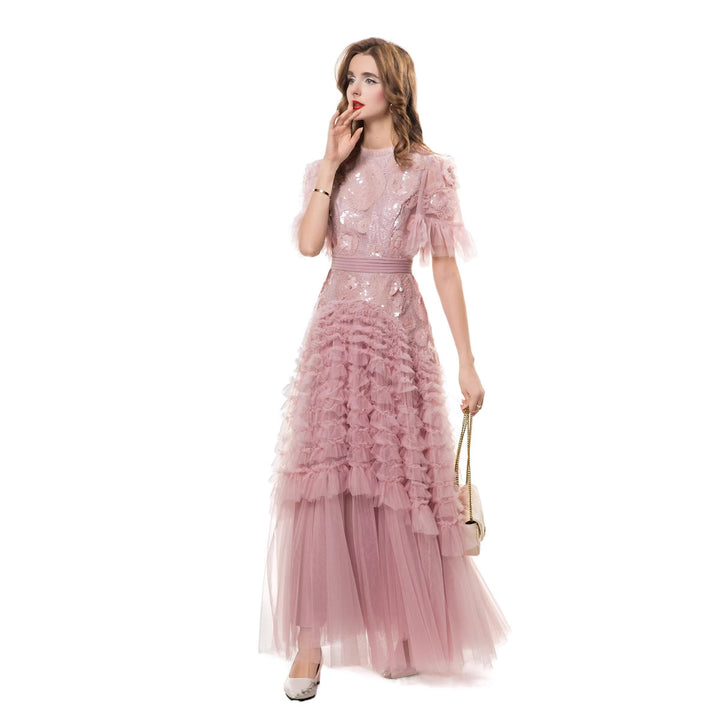 فستان من التول مطرز بالترتر مع تنورة بكشكشة متعددة الطبقات – سيليست