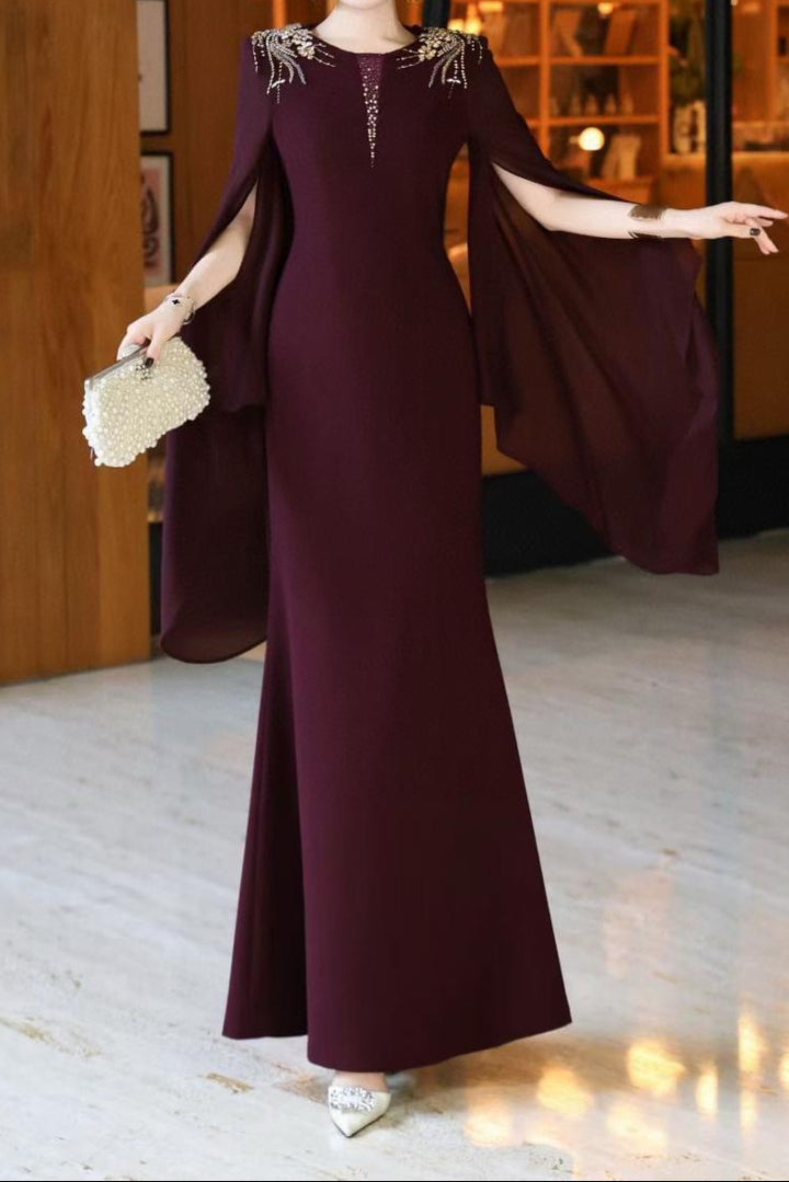 فستان حورية البحر بأكمام كاب وأكتاف مزينة – روزابيل