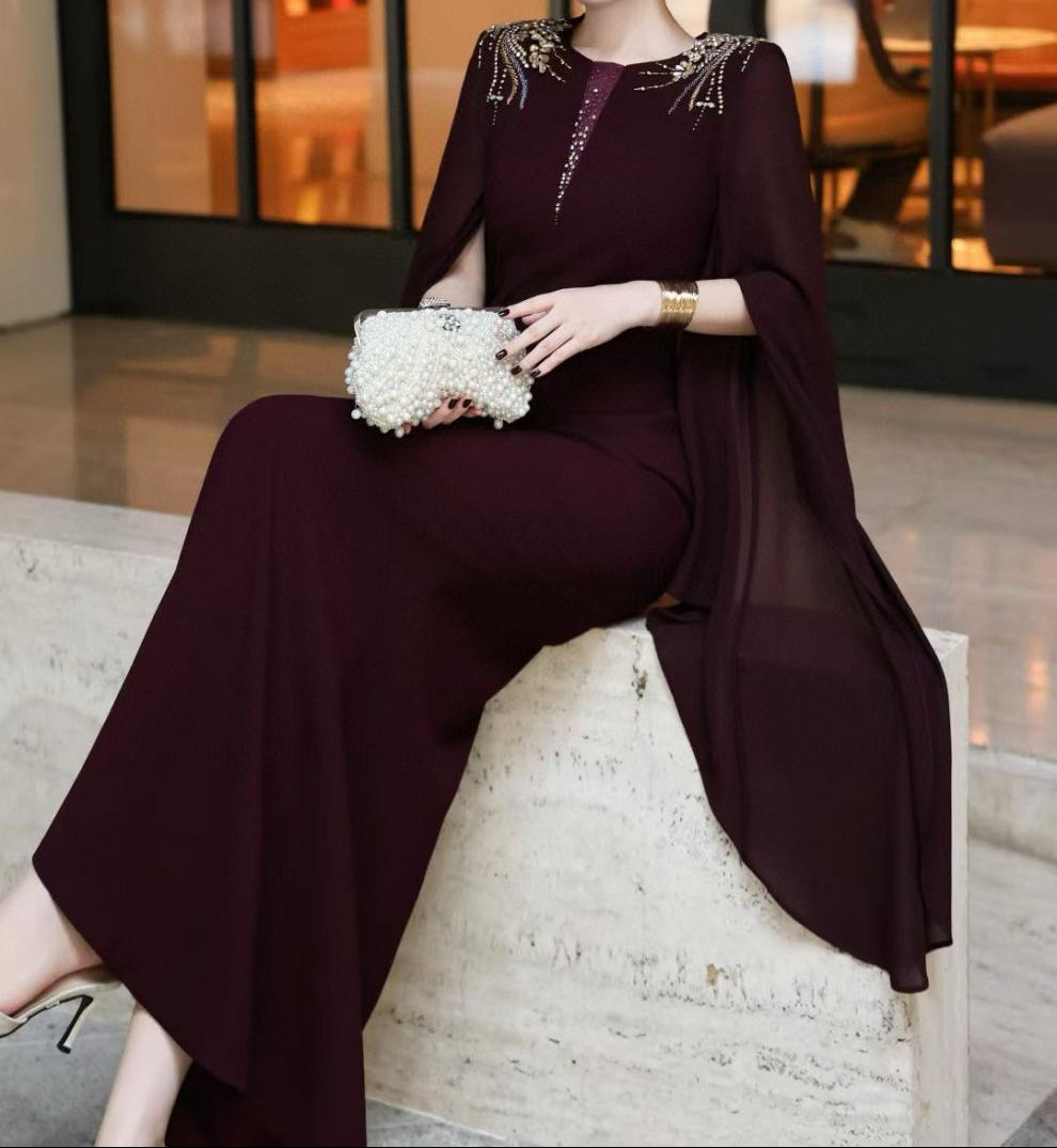 فستان حورية البحر بأكمام كاب وأكتاف مزينة – روزابيل