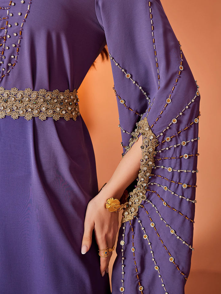 op maat gemaakte flare-pak met satijnen pofmouwen – VALENCIA 