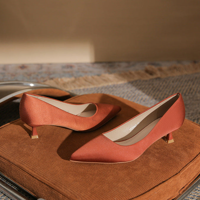 pointed-toe pumps with flared kitten heel – SERENALI