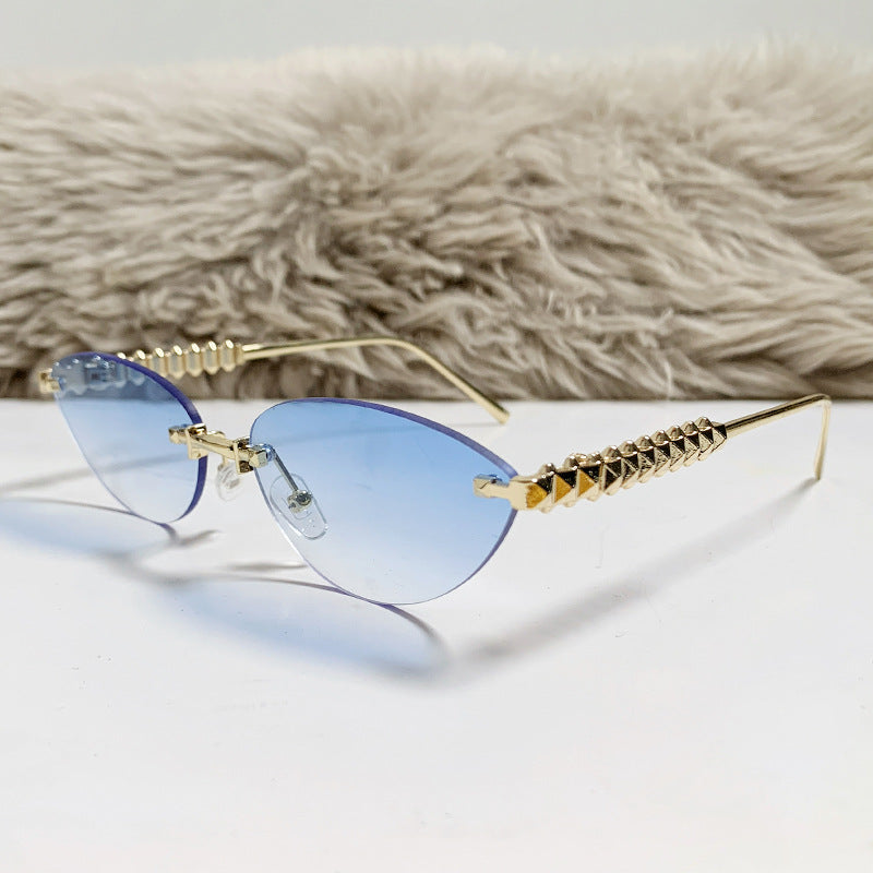 rimless cat-eye sunglasses with gold studded temples – ASTRIDI