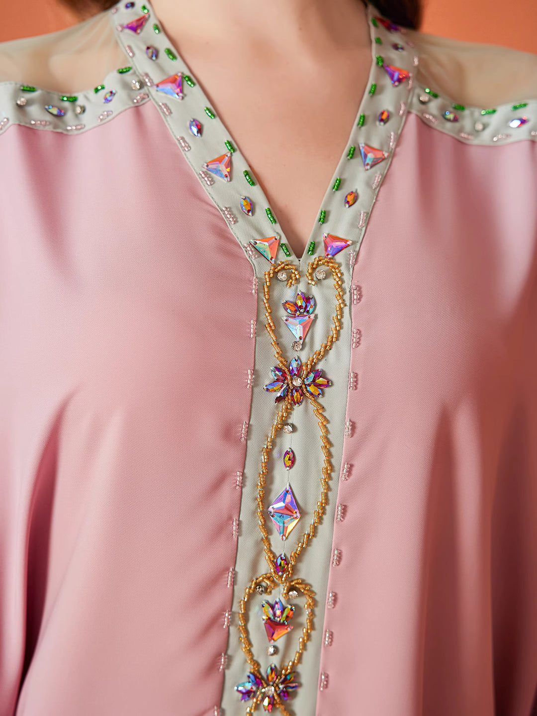 定制喇叭套装，配缎面泡泡袖 - VALENCIA 