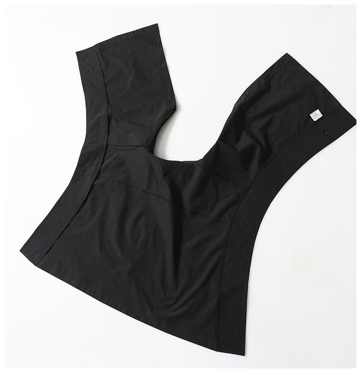 بدلة مصممة خصيصًا بأزرار ذهبية – مارون