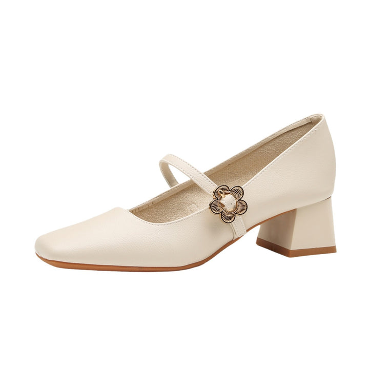 حذاء بكعب عريض مع حزام بإبزيم مزهر – كاميلروي