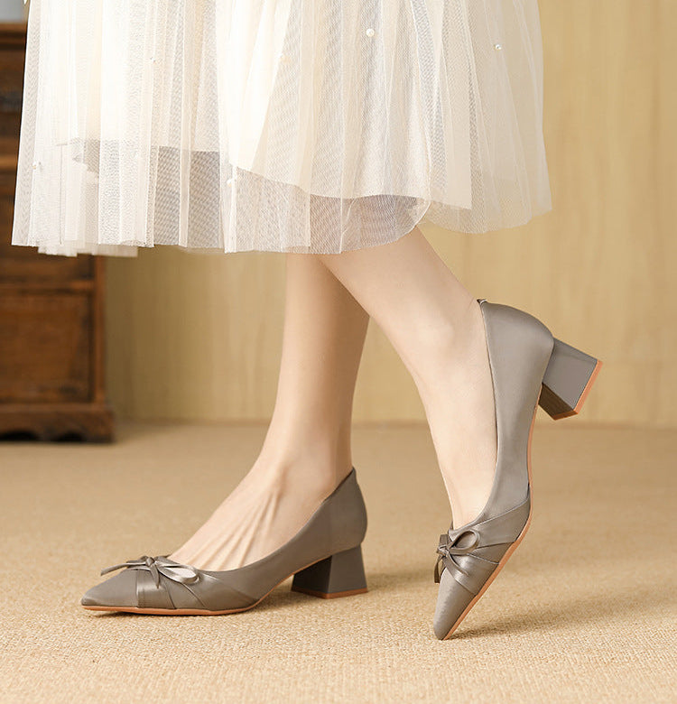 حذاء بكعب سميك مع تفاصيل فيونكة ساتان – سيريناوتو