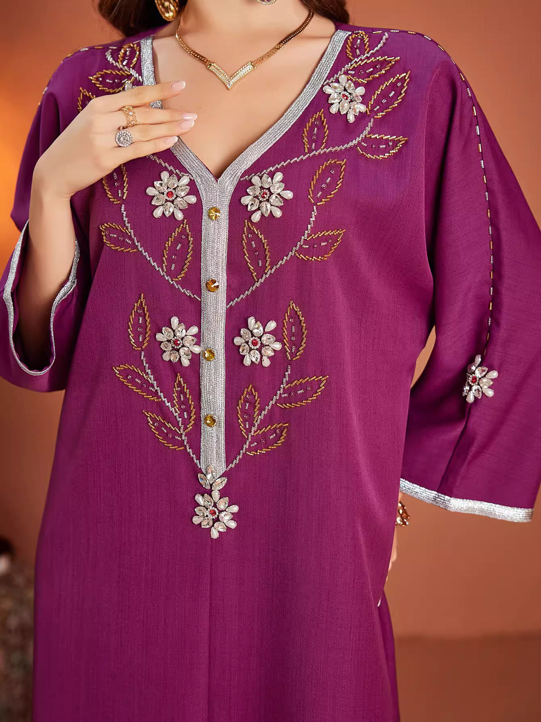 定制喇叭套装，配缎面泡泡袖 - VALENCIA 